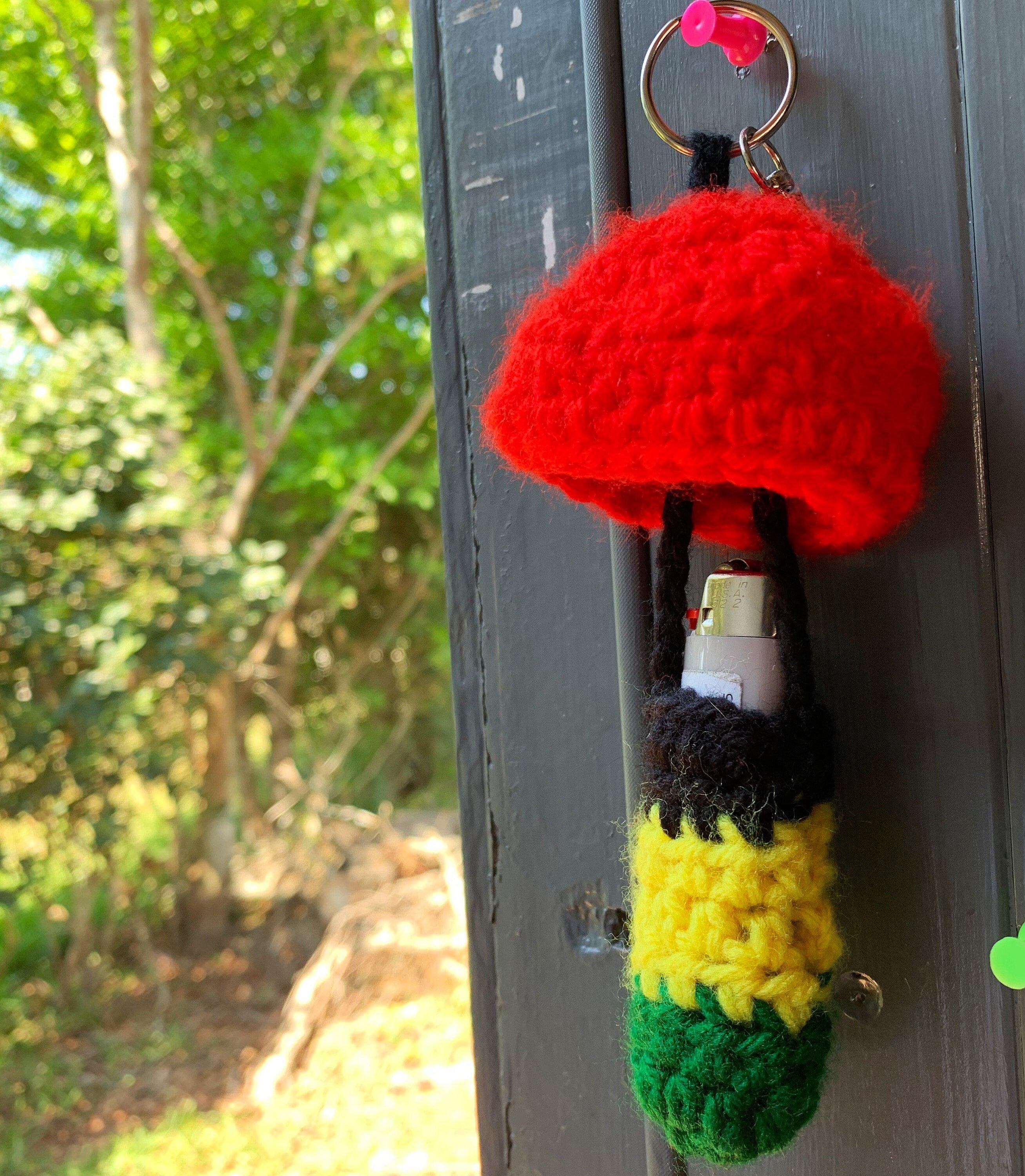 Handmade Rasta Mushroom Lighter Leash Keychain