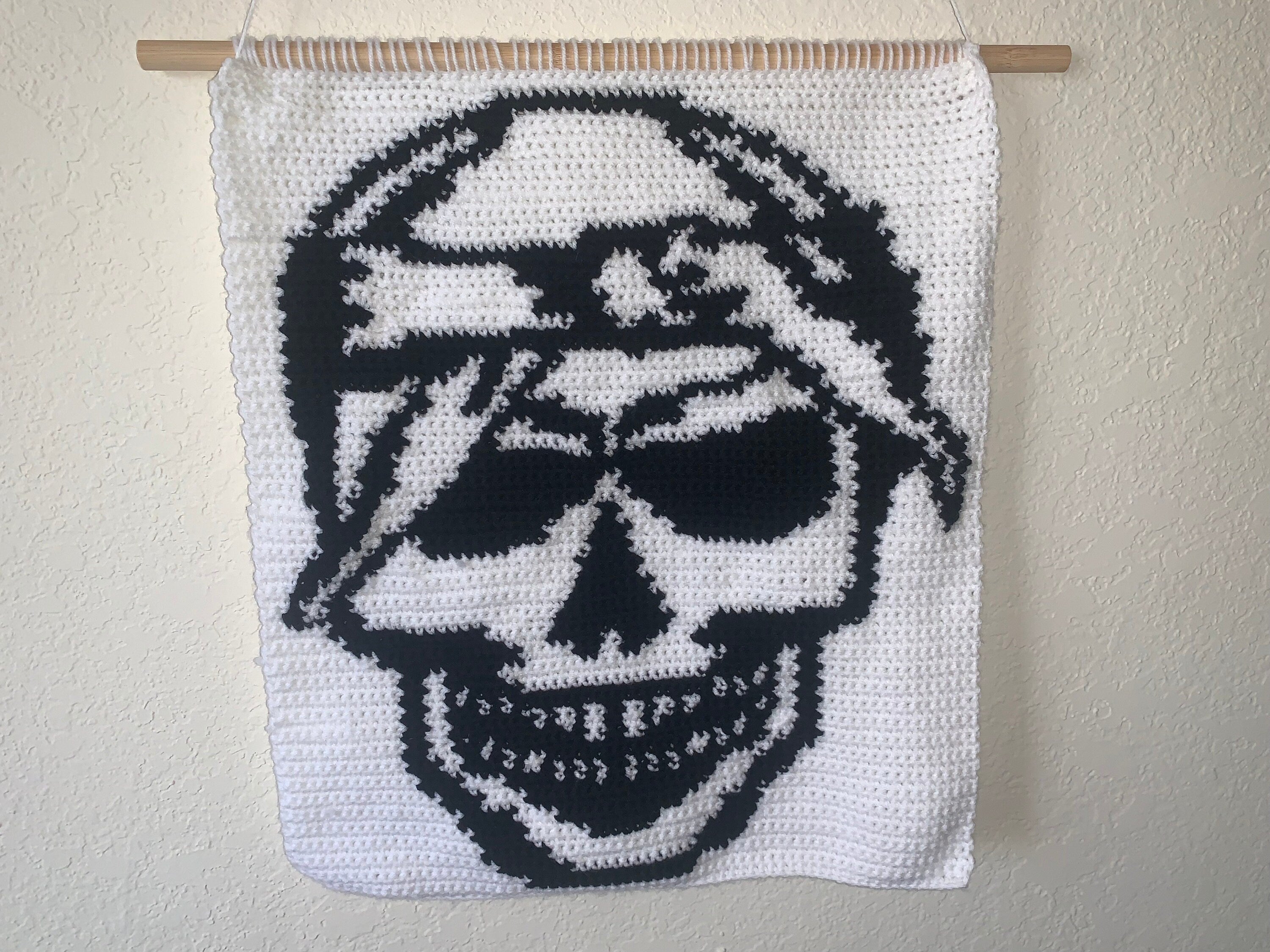 Crochet Skull Wall Hanging PATTERN